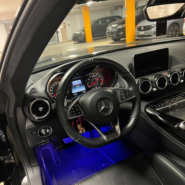 carbon fiber steering wheel