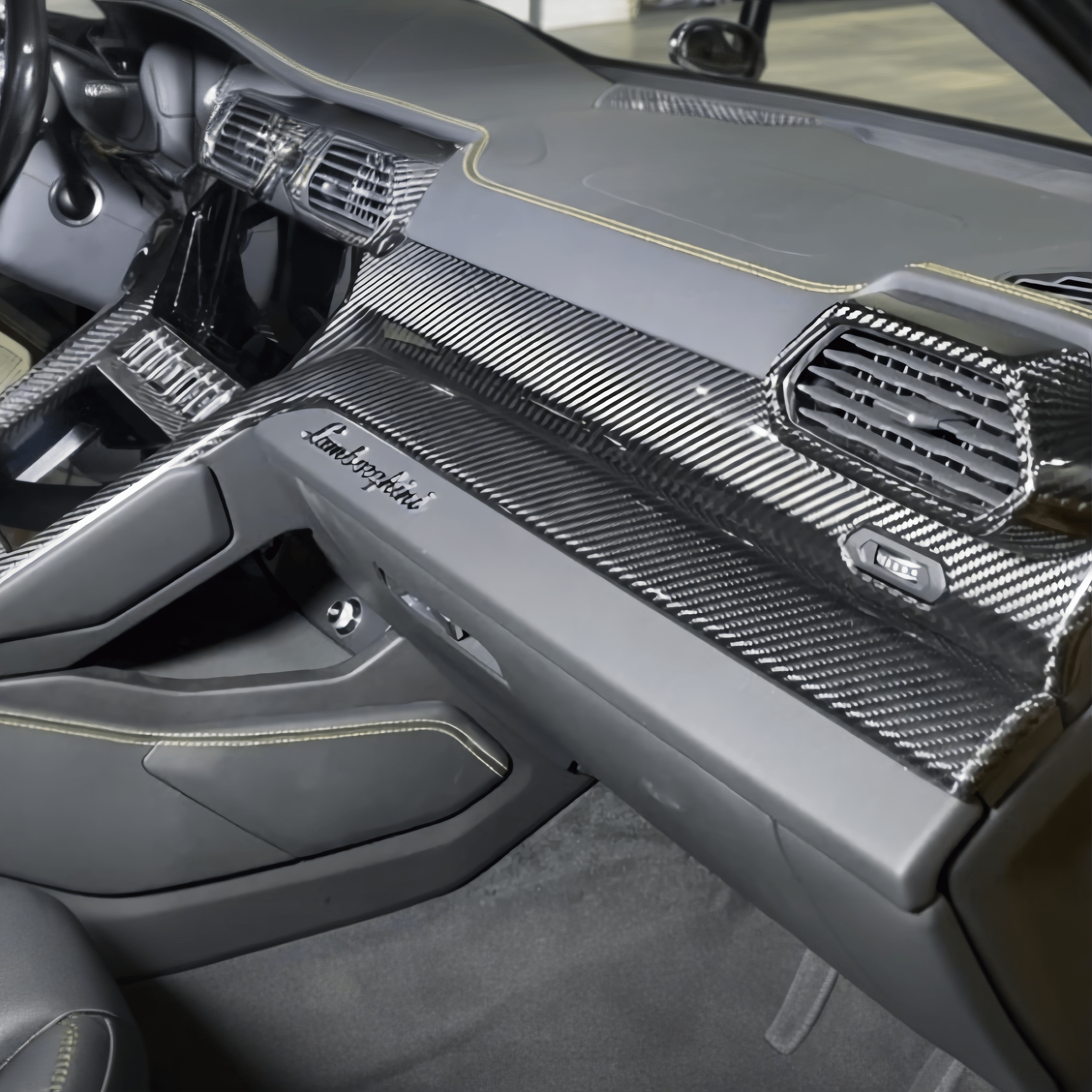 Carbon Clutch Lamborghini Urus Interior Carbon Fiber Trim recplemment